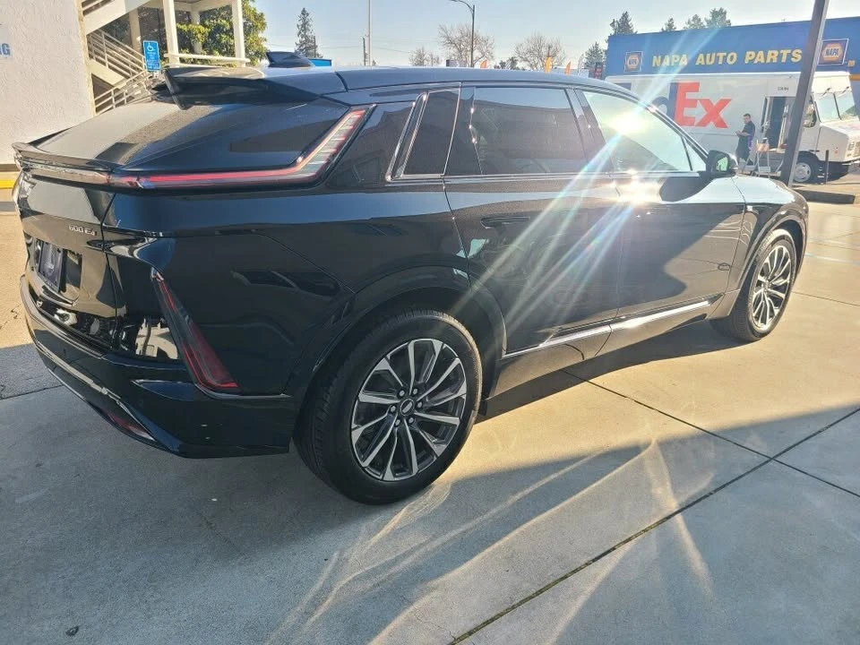 2026 Cadillac Lyriq - Image 6 of 16