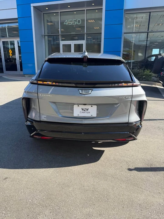 2026 Cadillac Lyriq - Image 5 of 13