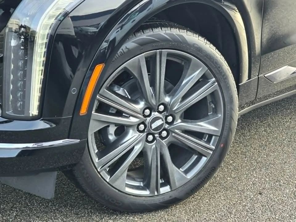 2026 Cadillac Optiq - Image 12 of 13