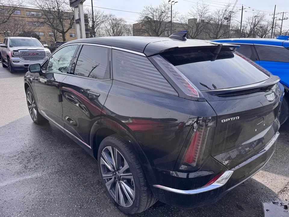 2026 Cadillac Optiq - Image 6 of 15