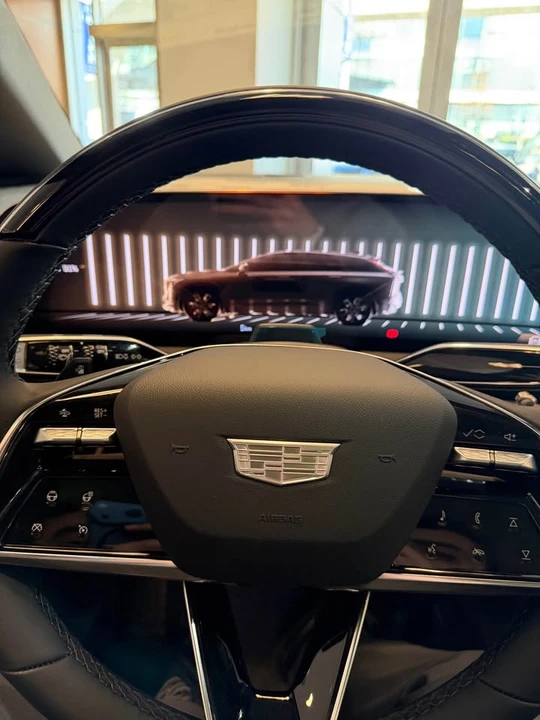 2026 Cadillac Optiq - Image 11 of 15