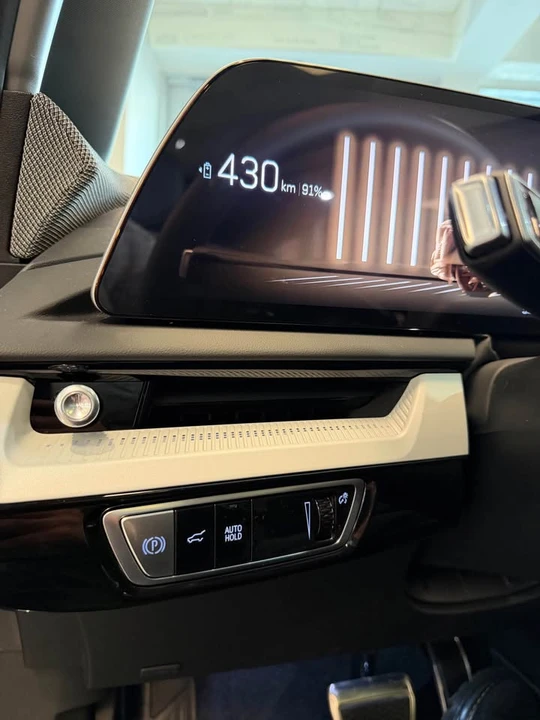2026 Cadillac Optiq - Image 14 of 15