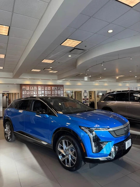 2026 Cadillac Optiq - Image 2 of 15