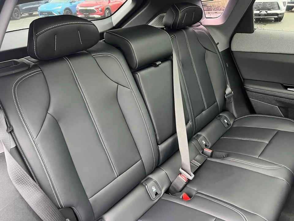 2026 Cadillac Optiq - Image 11 of 11