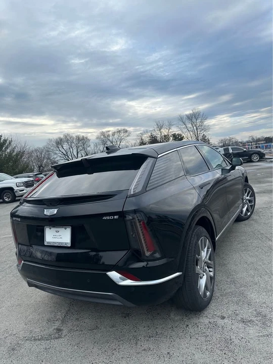 2026 Cadillac Optiq - Image 3 of 10