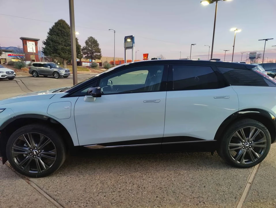 2026 Cadillac Optiq - Image 3 of 20