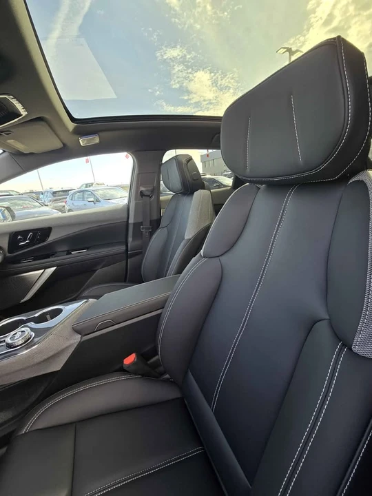 2026 Cadillac Optiq - Image 5 of 16