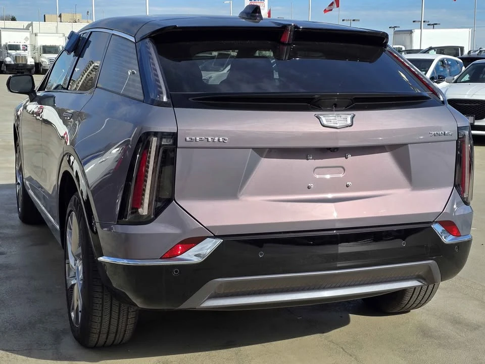 2026 Cadillac Optiq - Image 14 of 16