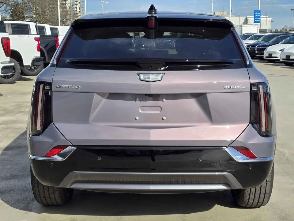 2026 Cadillac Optiq - Image 15 of 16