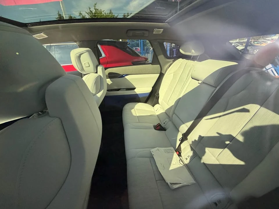 2026 Cadillac Optiq - Image 4 of 5