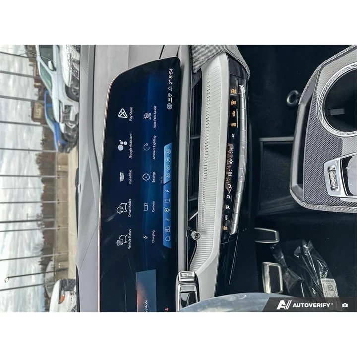 2026 Cadillac Optiq - Image 13 of 15