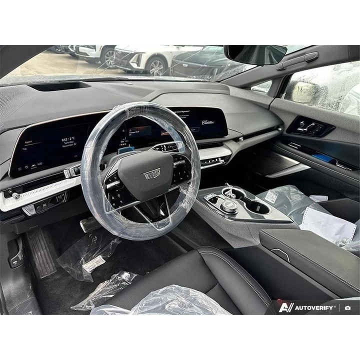 2026 Cadillac Optiq - Image 7 of 15