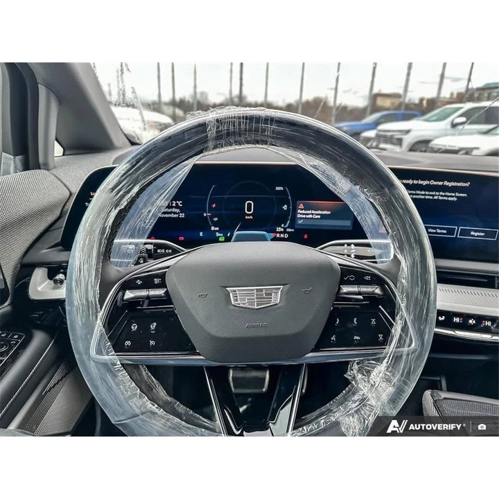 2026 Cadillac Optiq - Image 8 of 15