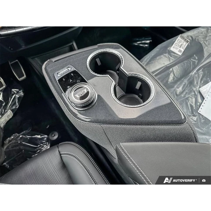 2026 Cadillac Optiq - Image 12 of 15