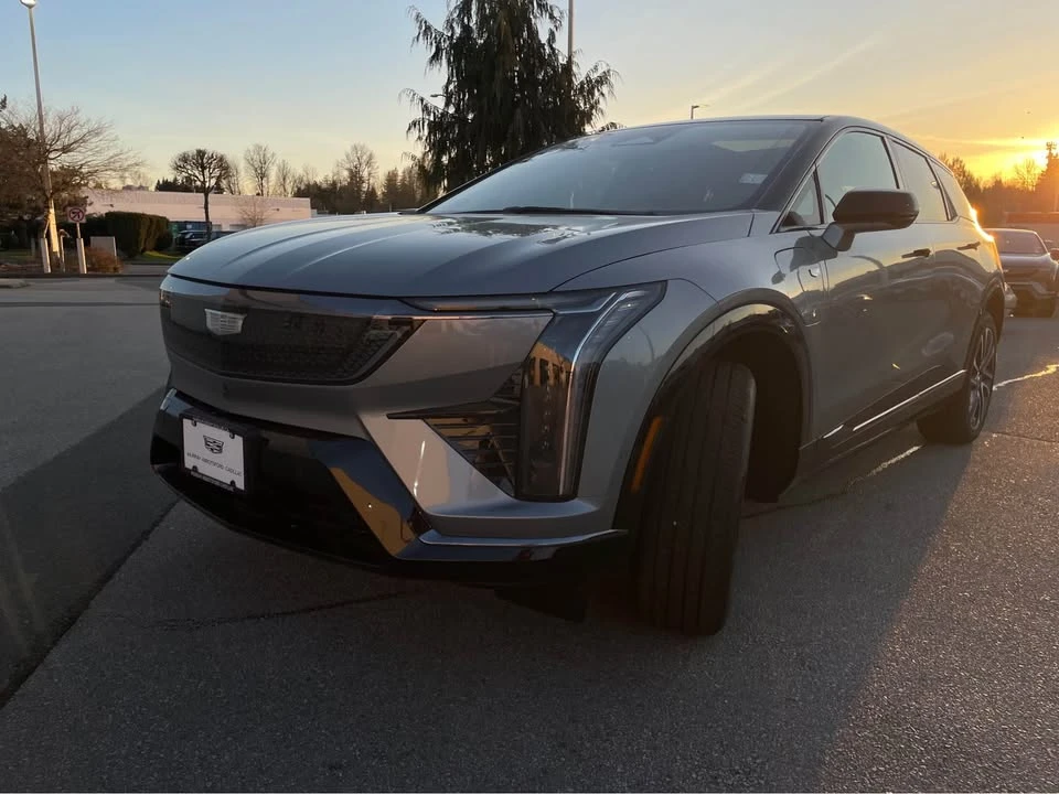 2026 Cadillac Optiq - Image 3 of 14