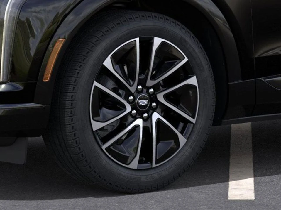 2026 Cadillac Optiq - Image 9 of 10