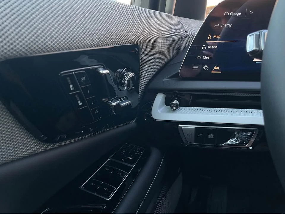 2026 Cadillac Optiq - Image 13 of 14