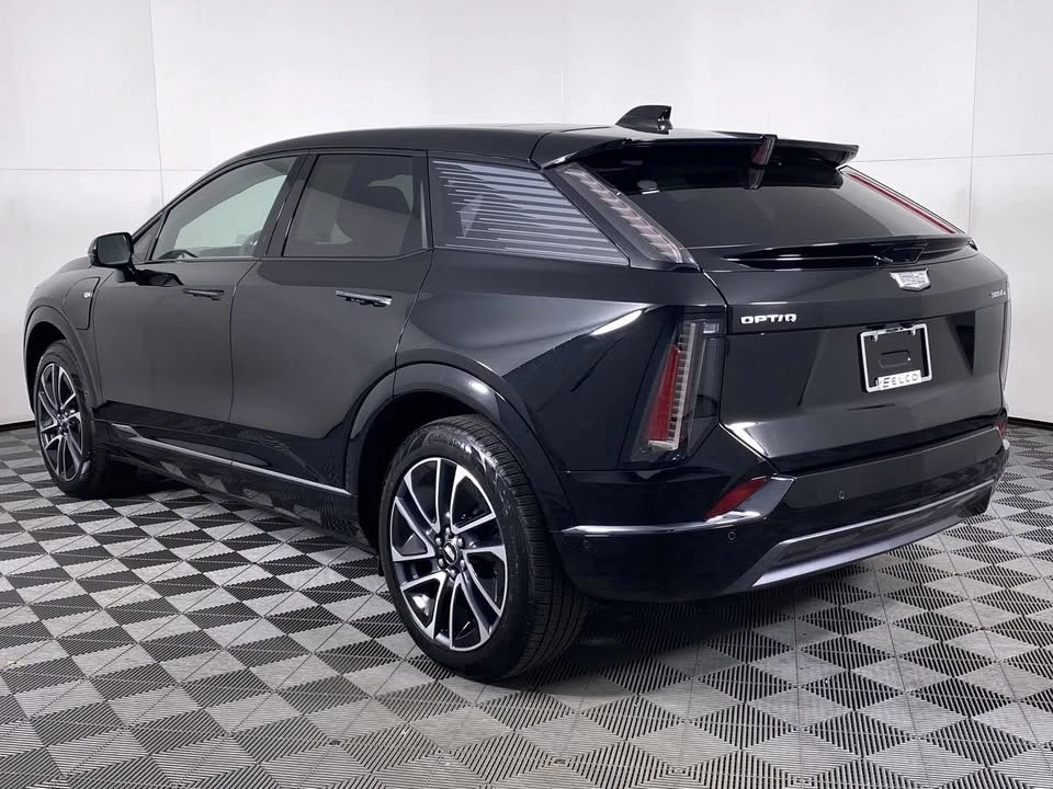 2026 Cadillac Optiq - Image 19 of 20