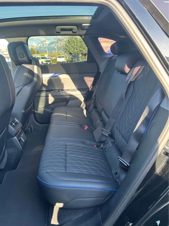 2026 Cadillac Optiq - Image 8 of 12