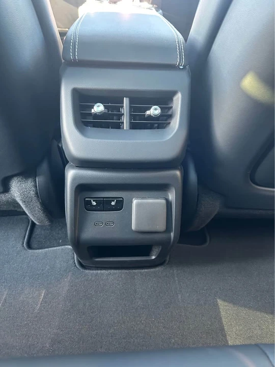 2026 Cadillac Optiq - Image 12 of 12