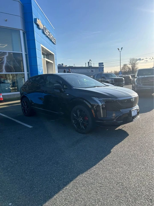 2026 Cadillac Optiq - Image 2 of 12