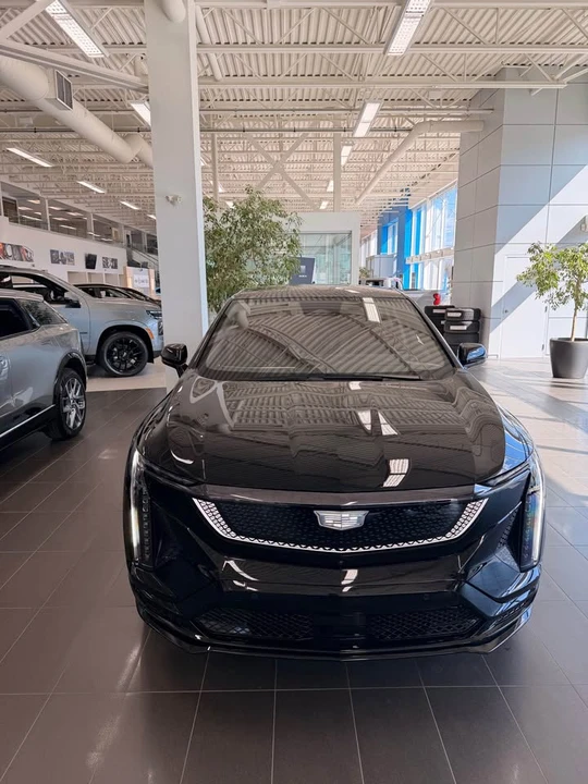 2026 Cadillac Optiq - Image 3 of 12