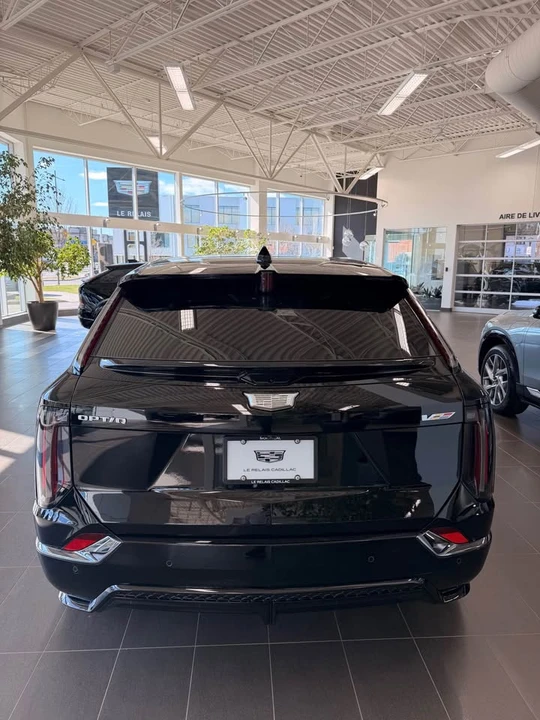 2026 Cadillac Optiq - Image 11 of 12