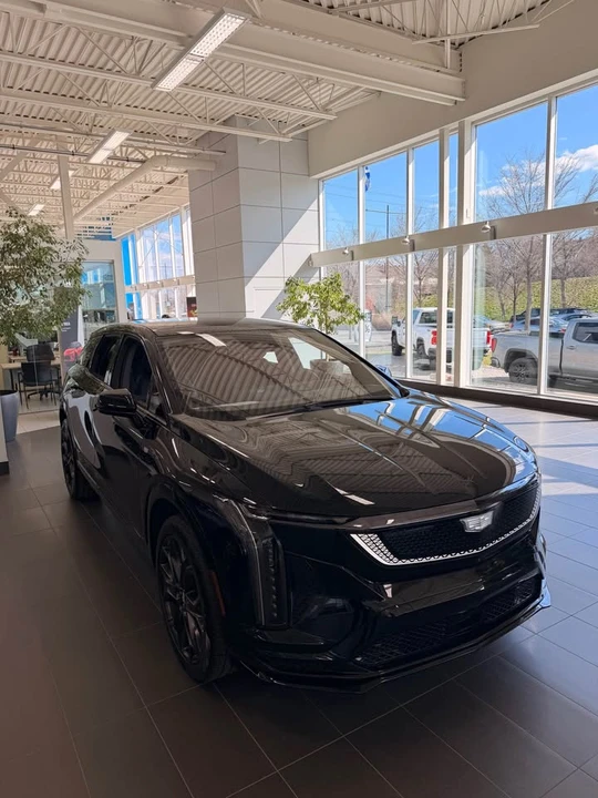 2026 Cadillac Optiq - Image 2 of 12