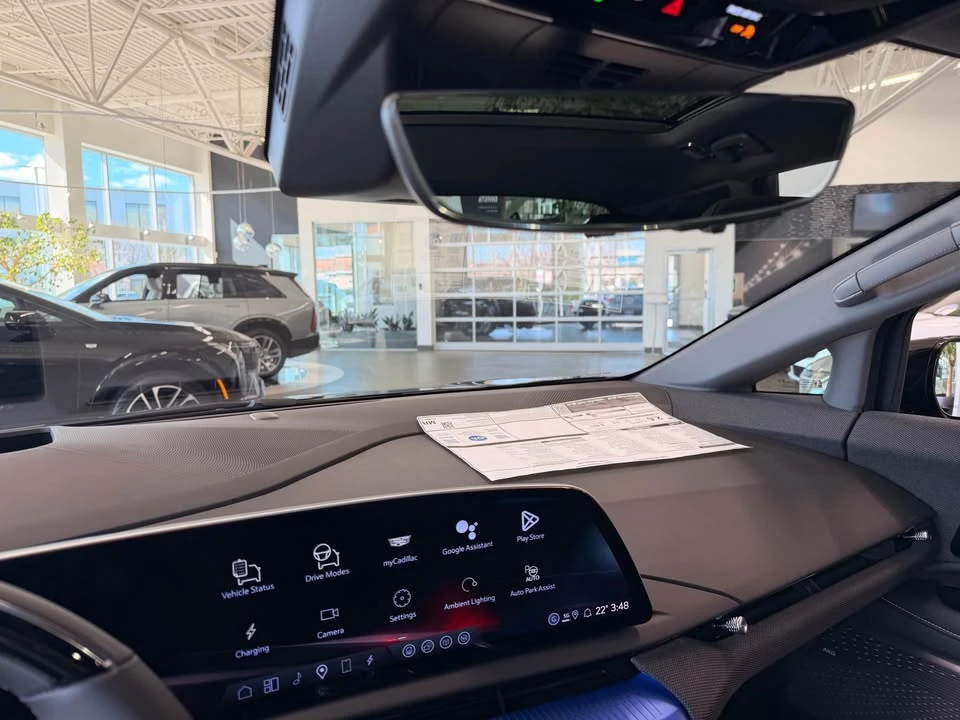 2026 Cadillac Optiq - Image 9 of 12