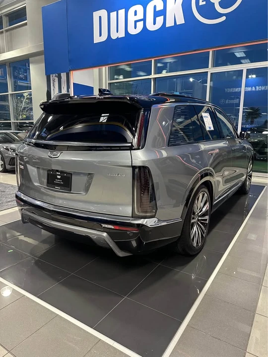 2026 Cadillac Vistiq - Image 11 of 15