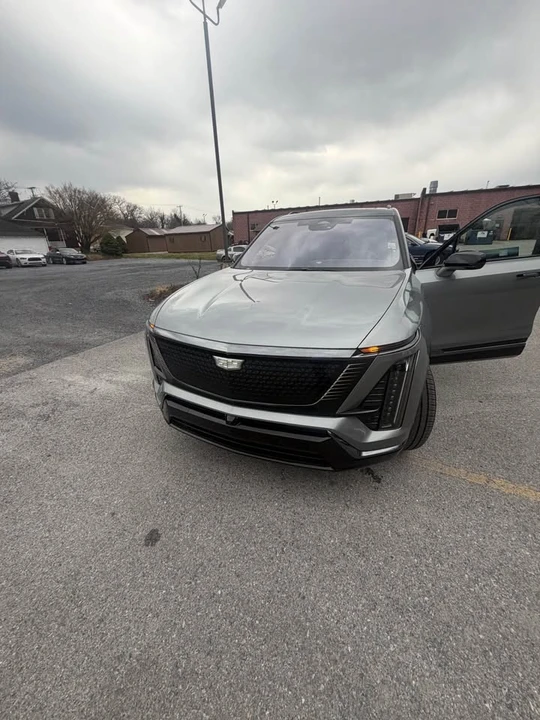 2026 Cadillac Vistiq - Image 5 of 17