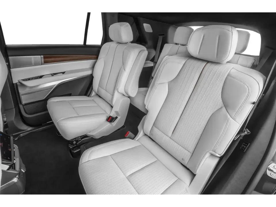 2026 Cadillac Vistiq - Image 10 of 13