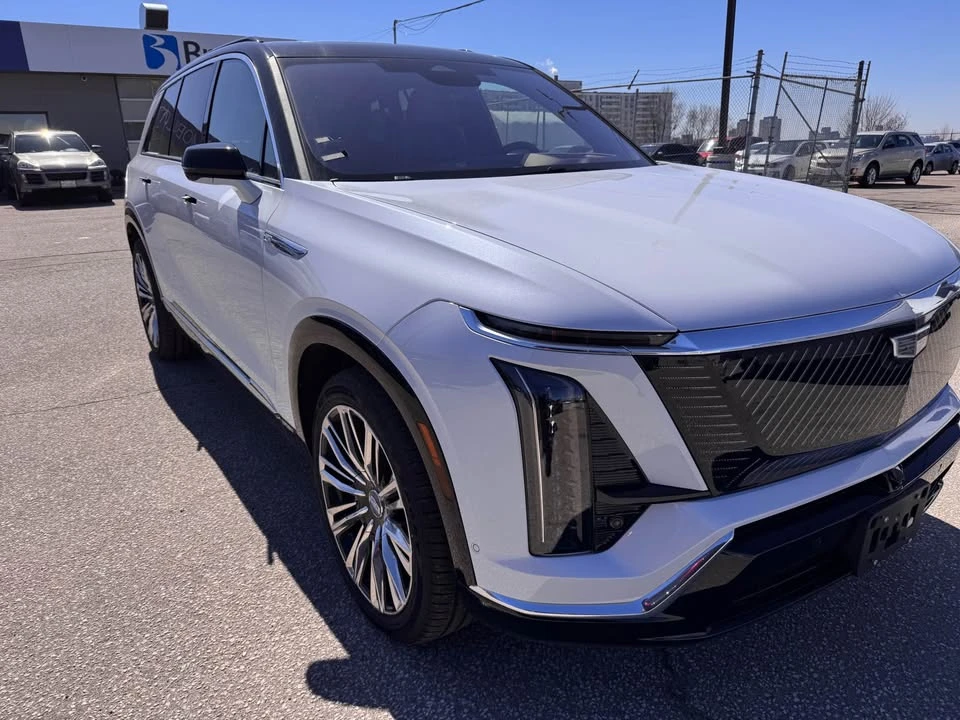 2026 Cadillac Vistiq - Image 3 of 19