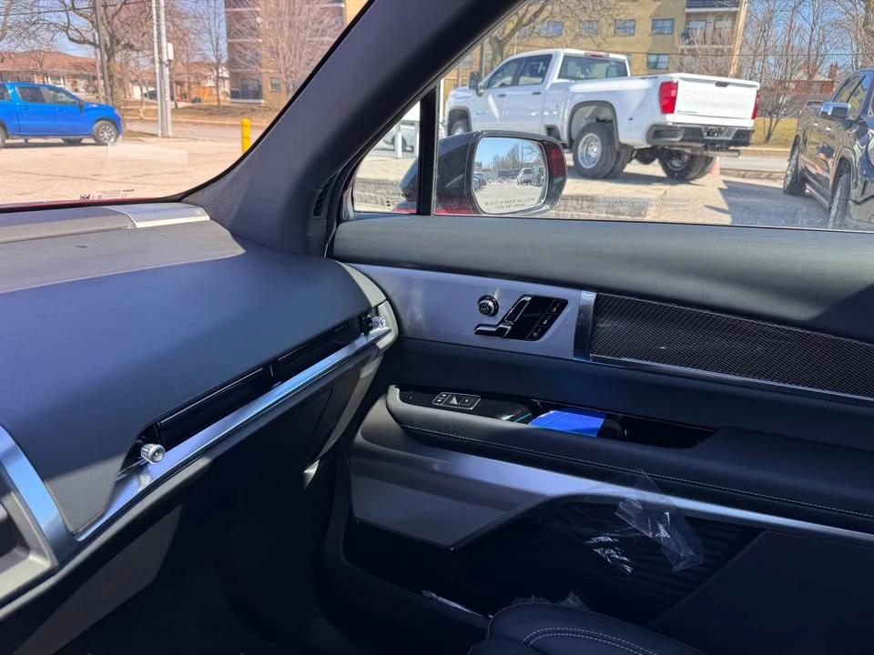 2026 Cadillac Vistiq - Image 19 of 19