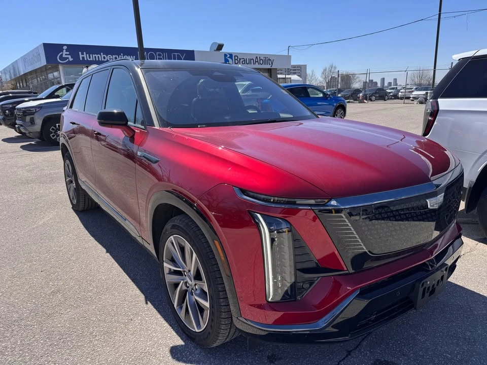 2026 Cadillac Vistiq - Image 2 of 19