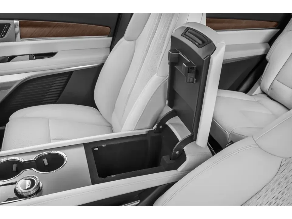 2026 Cadillac Vistiq - Image 11 of 13
