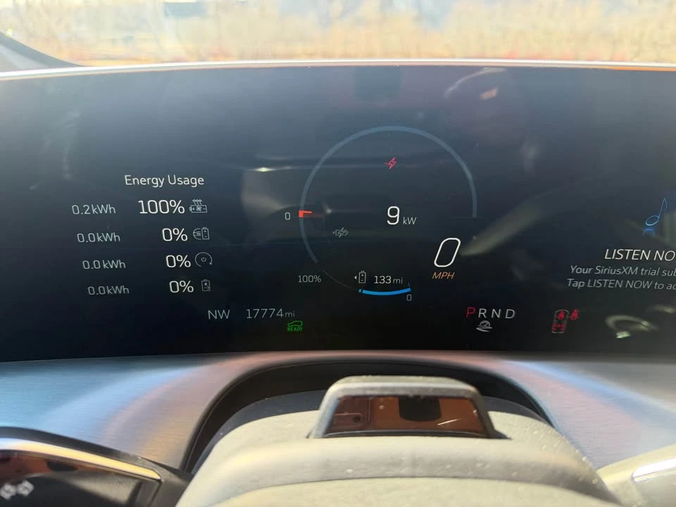 2026 Cadillac Vistiq - Image 15 of 16