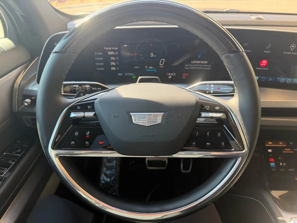 2026 Cadillac Vistiq - Image 14 of 16