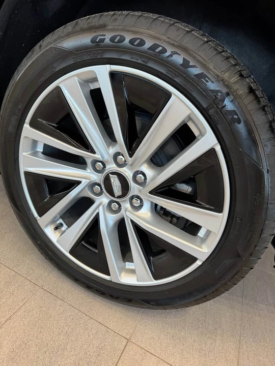 2026 Cadillac Vistiq - Image 5 of 12