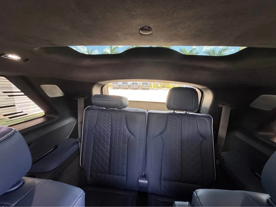 2026 Cadillac Vistiq - Image 10 of 10