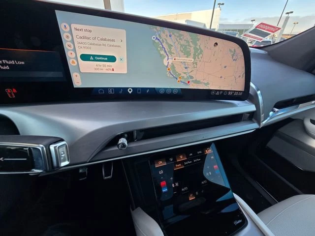 2026 Cadillac Vistiq - Image 10 of 12
