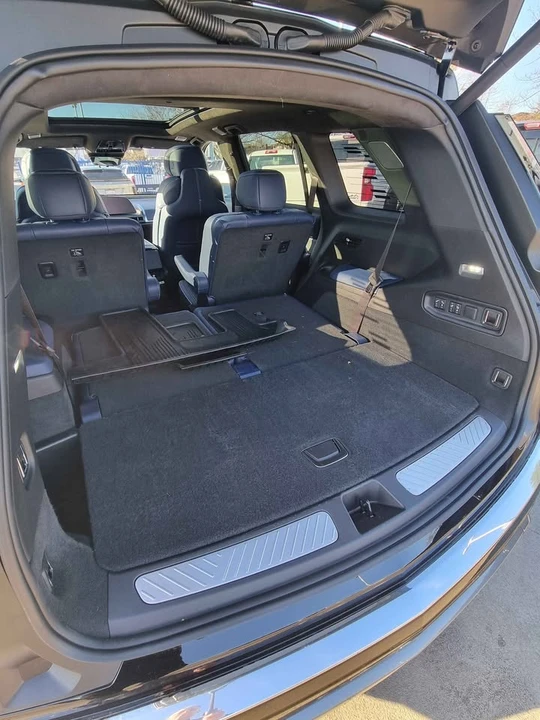 2026 Cadillac Vistiq - Image 6 of 20