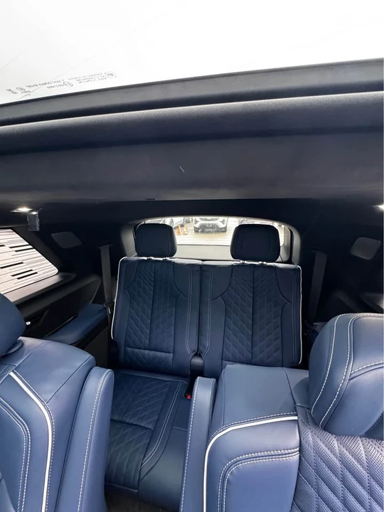 2026 Cadillac Vistiq - Image 6 of 8