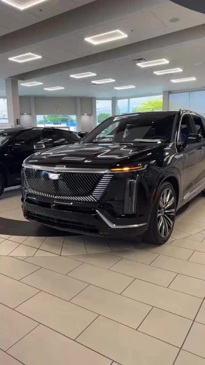 2026 Cadillac Vistiq - Image 11 of 11
