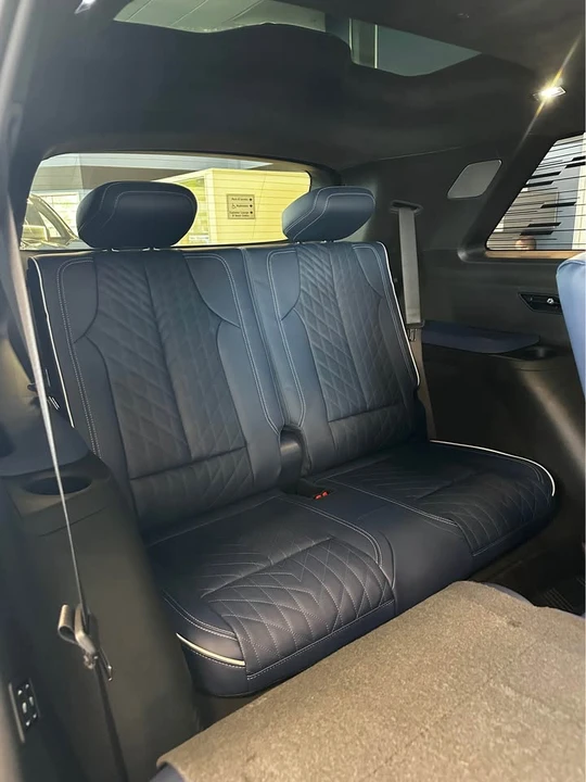 2026 Cadillac Vistiq - Image 7 of 11