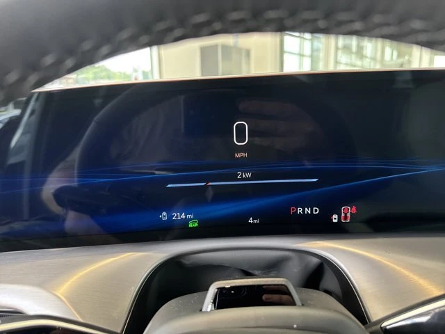 2026 Cadillac Vistiq - Image 16 of 19