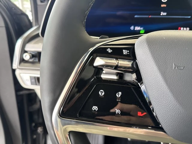 2026 Cadillac Vistiq - Image 18 of 19