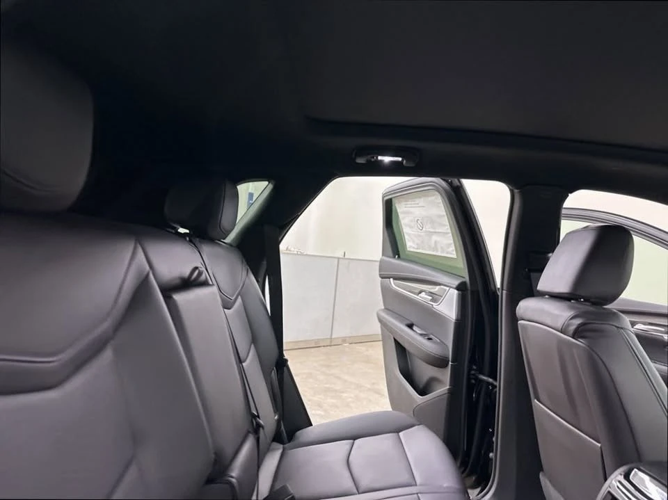 2026 Cadillac XT5 - Image 10 of 20