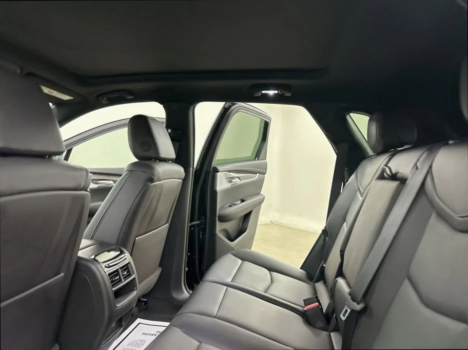 2026 Cadillac XT5 - Image 14 of 20
