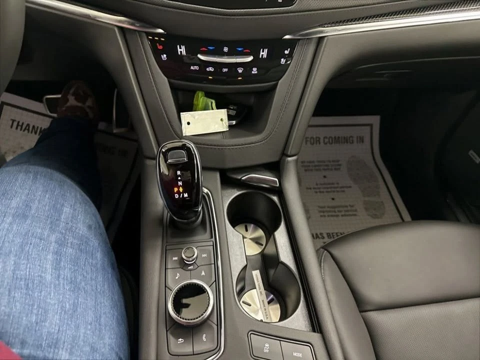 2026 Cadillac XT5 - Image 19 of 20